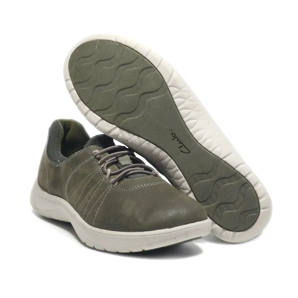 Clarks Trainers & Sneakers Leather Green Colour For Women