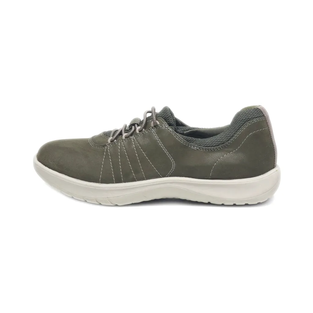 Clarks Trainers & Sneakers Leather Green Colour For Women