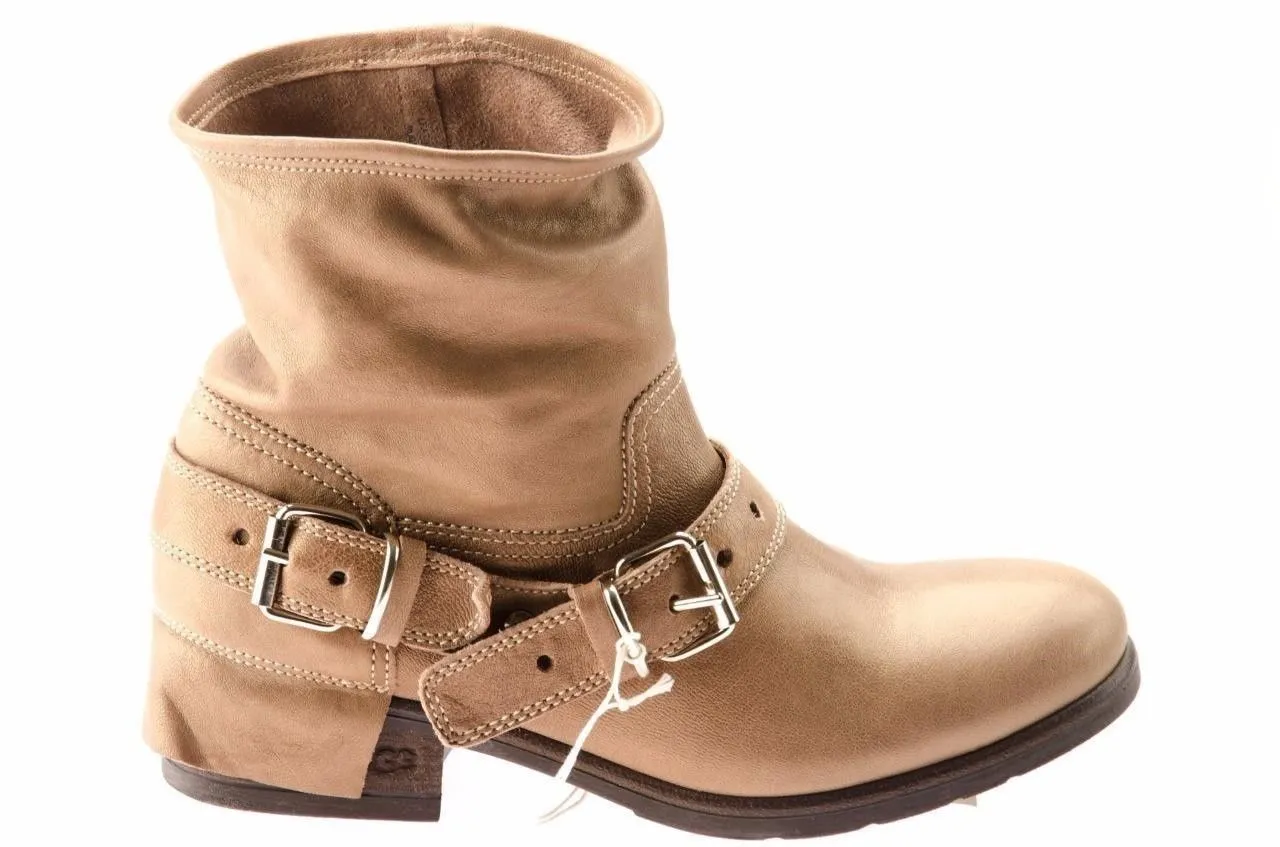 UGG ARIA CHESTNUT BOOTS